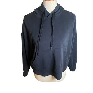 Oyosho cropped hooded sweatshirt